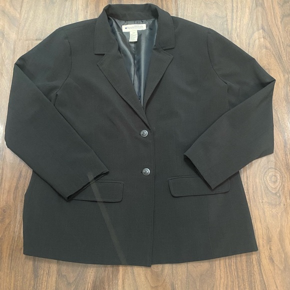 Appleseed’s Women's Black Blazer 2 button - Picture 1 of 7